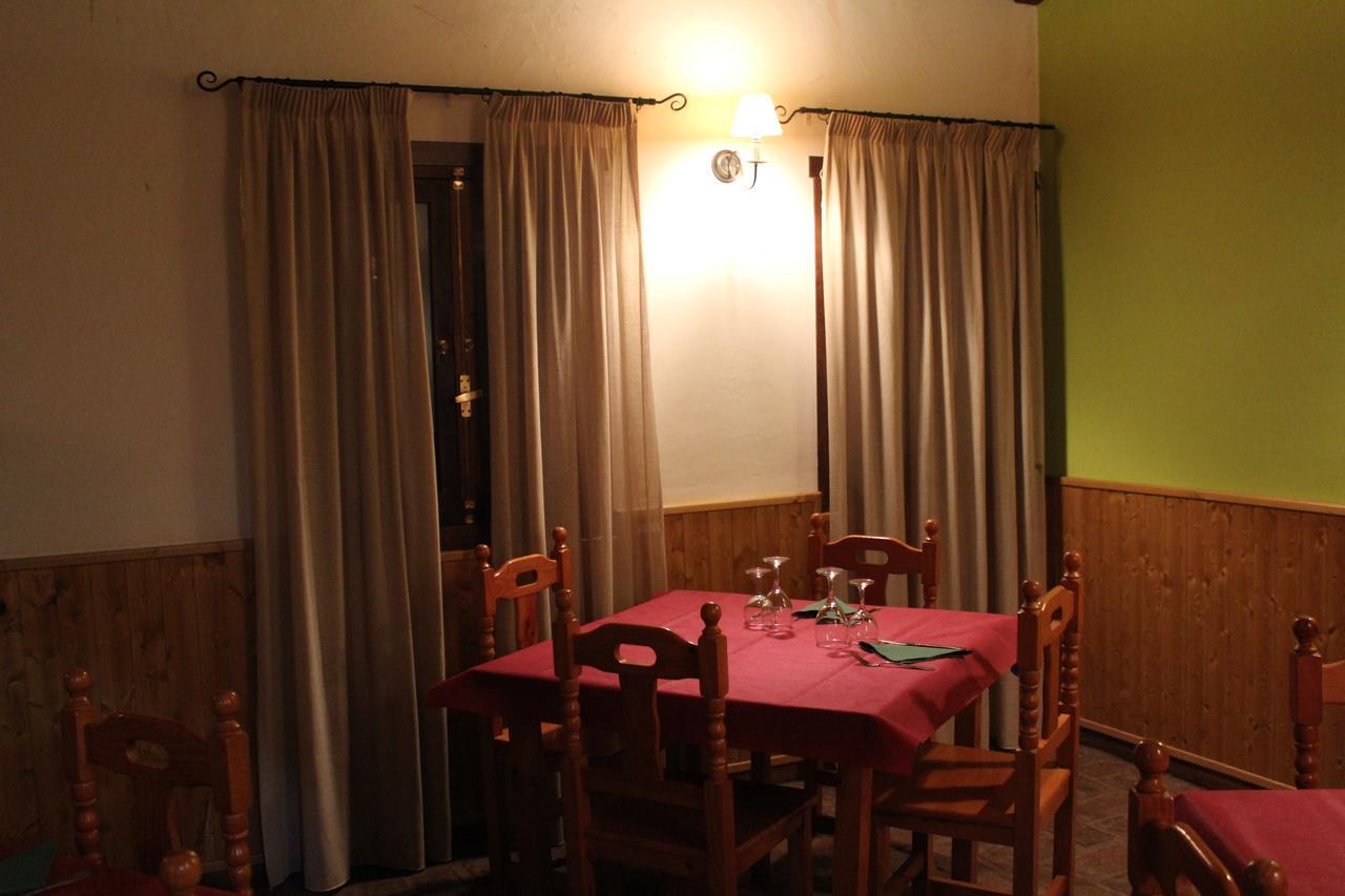 Hotel Rural Puerta De Monfrague Villarreal de San Carlos Extérieur photo