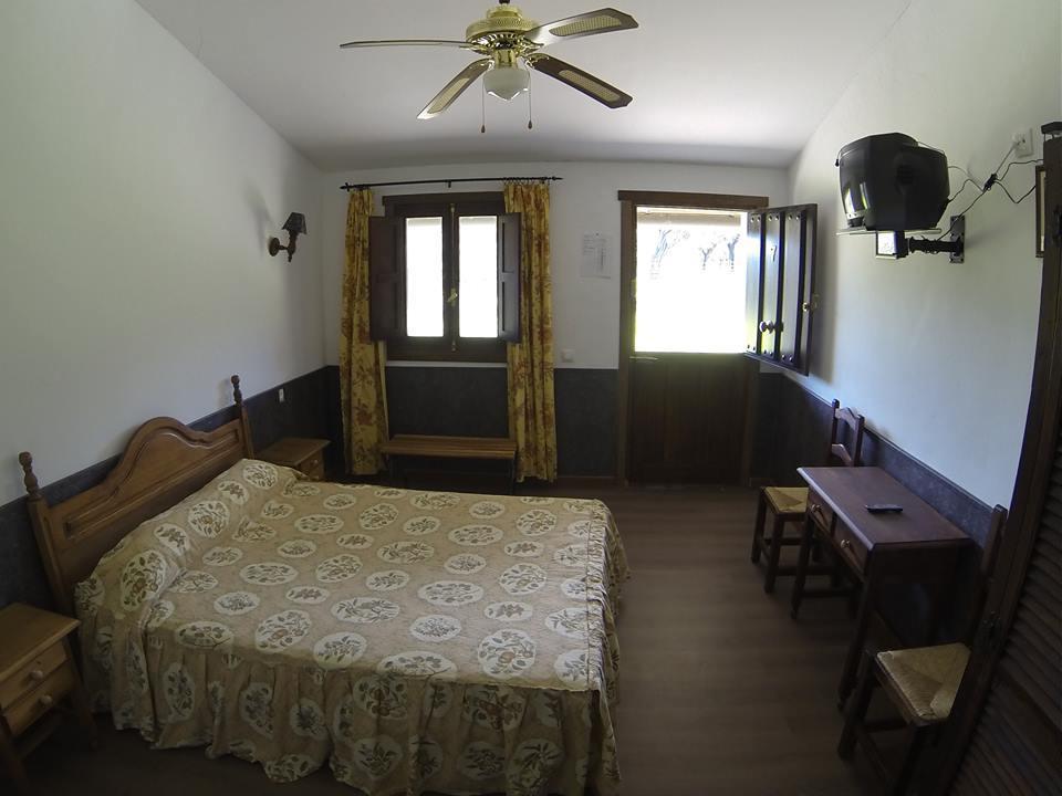 Hotel Rural Puerta De Monfrague Villarreal de San Carlos Extérieur photo