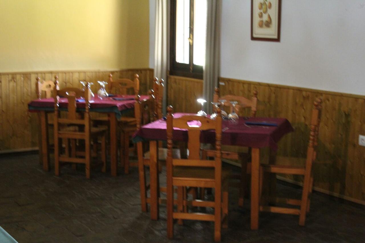 Hotel Rural Puerta De Monfrague Villarreal de San Carlos Extérieur photo